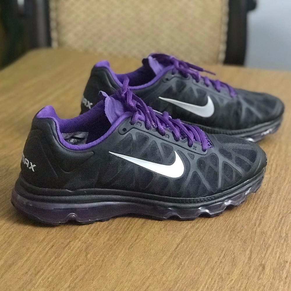 Nike Air Max 2011 - Black and Purple